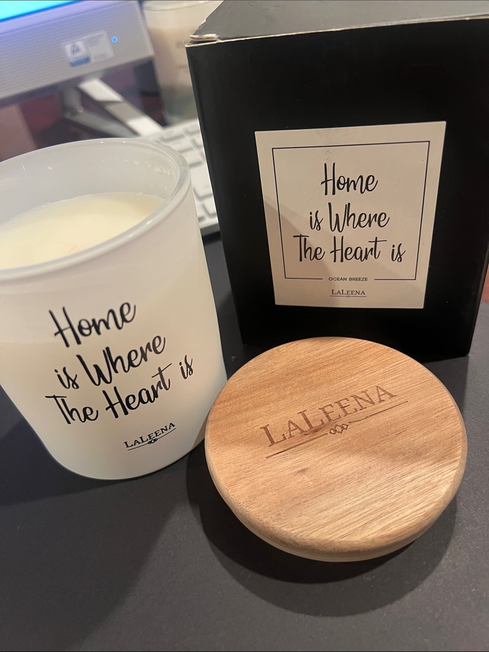 Laleena 'Home is Where The Heart Is' White Scented Candle. Ocean Breeze